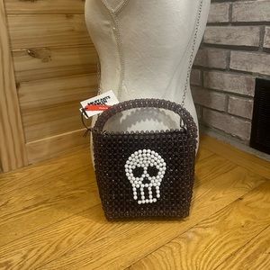 NWT Bouffants and Broken Hearts Beaded Skull Crossbody purse